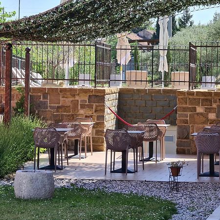 Korte Hotel Stara Sola - Oleander Resort מראה חיצוני תמונה