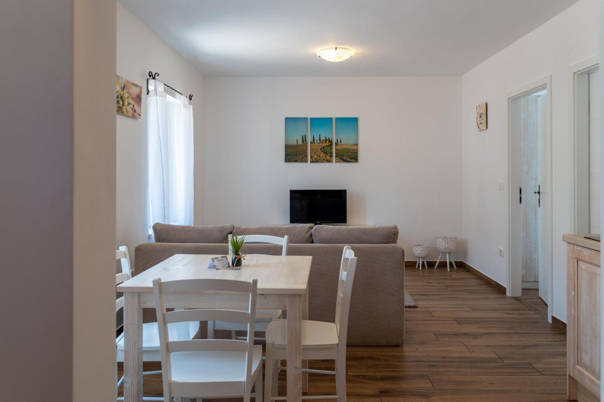 Korte Hotel Stara Sola - Oleander Resort מראה חיצוני תמונה