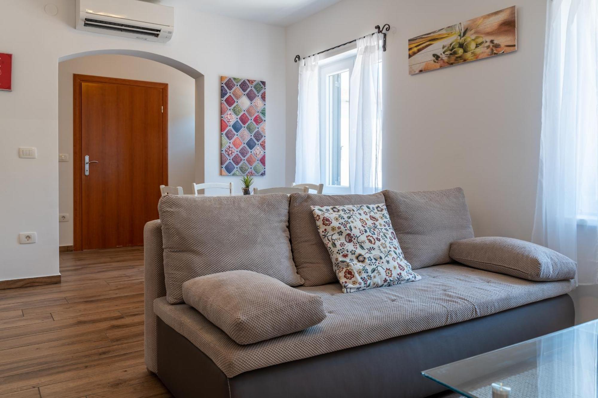 Korte Hotel Stara Sola - Oleander Resort מראה חיצוני תמונה